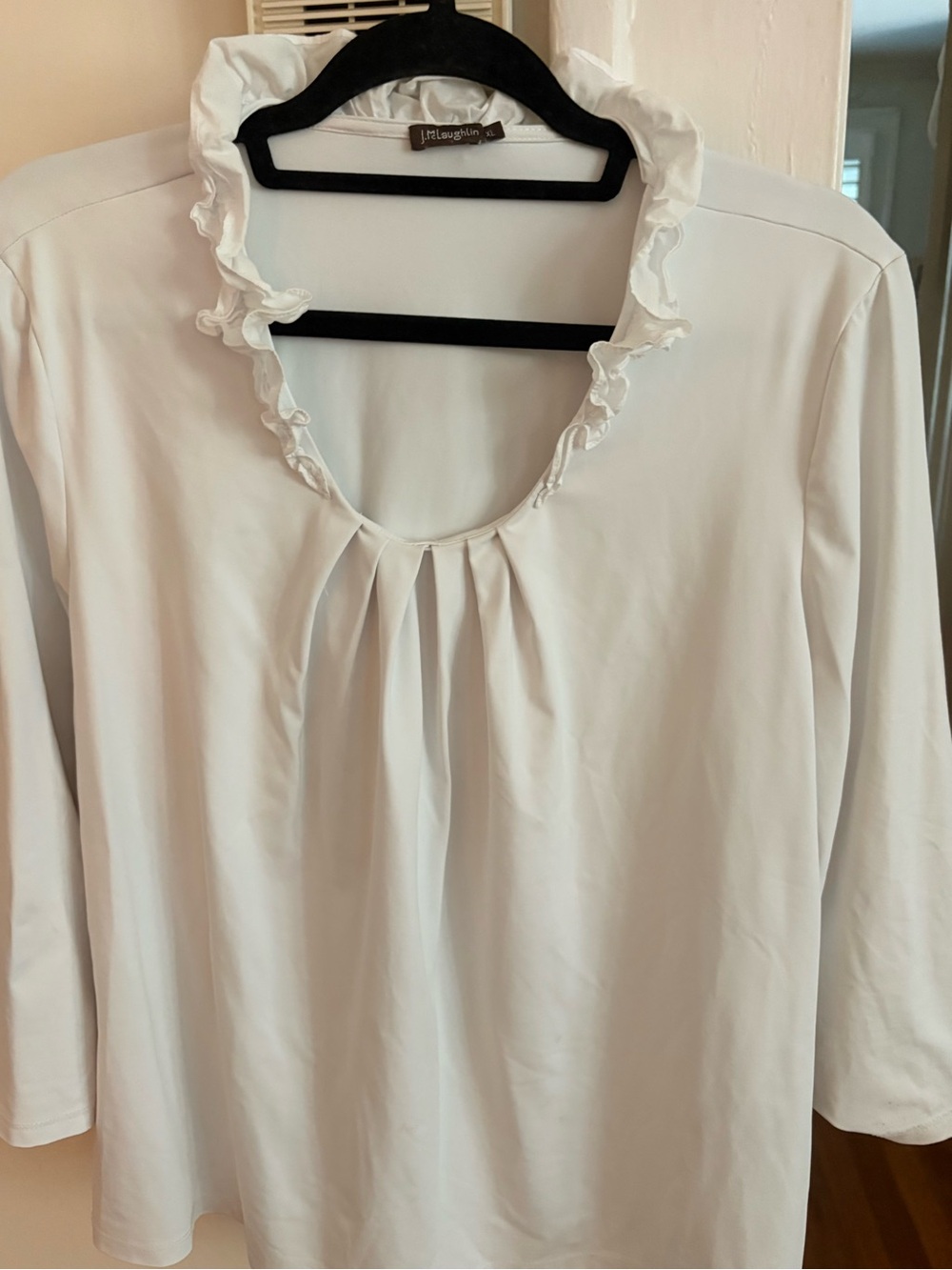 J McLaughlin White Ruffle-Trim Scoop Neck Women's Top